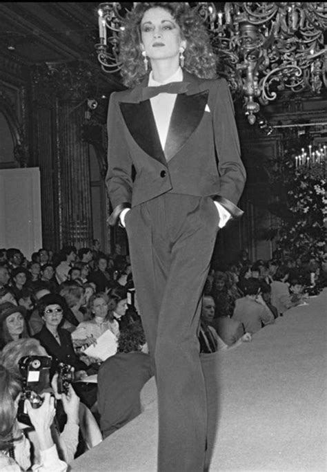 ensemble yves saint laurent femme